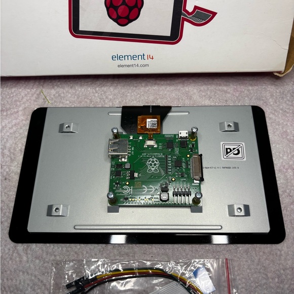 Raspberry pi 7” touchscreen display - Picture 5 of 8